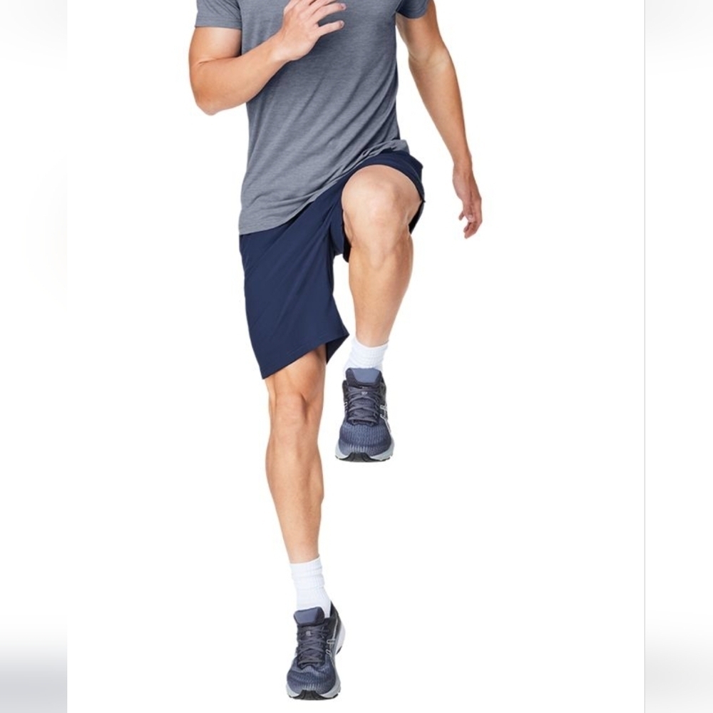 New FWD Navy Shorts, All Year Athletic Shorts Relaxed Fit, Men's Size Large